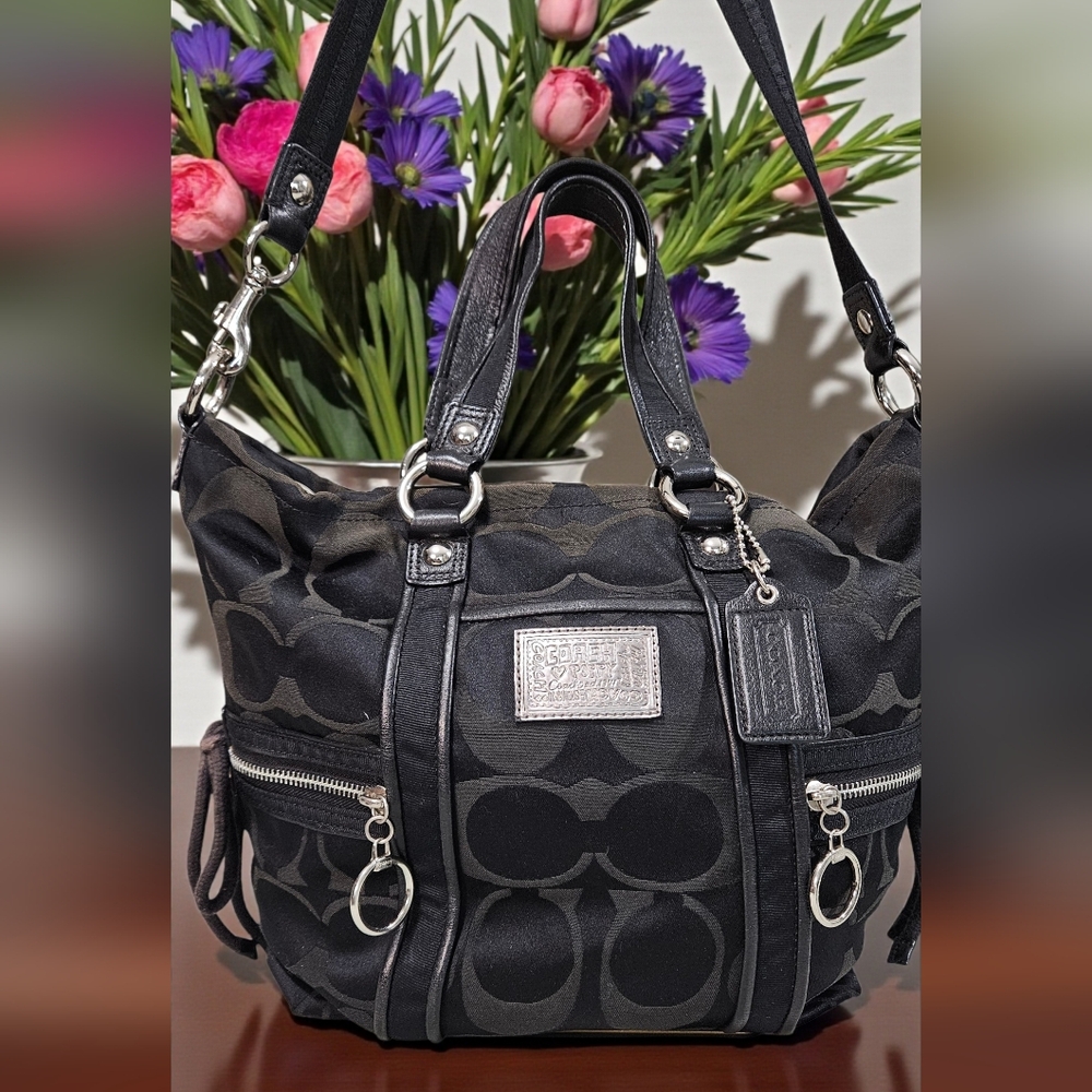 Coach 2009 Poppy Black and Silver Jacquard - Picture 8 of 8
